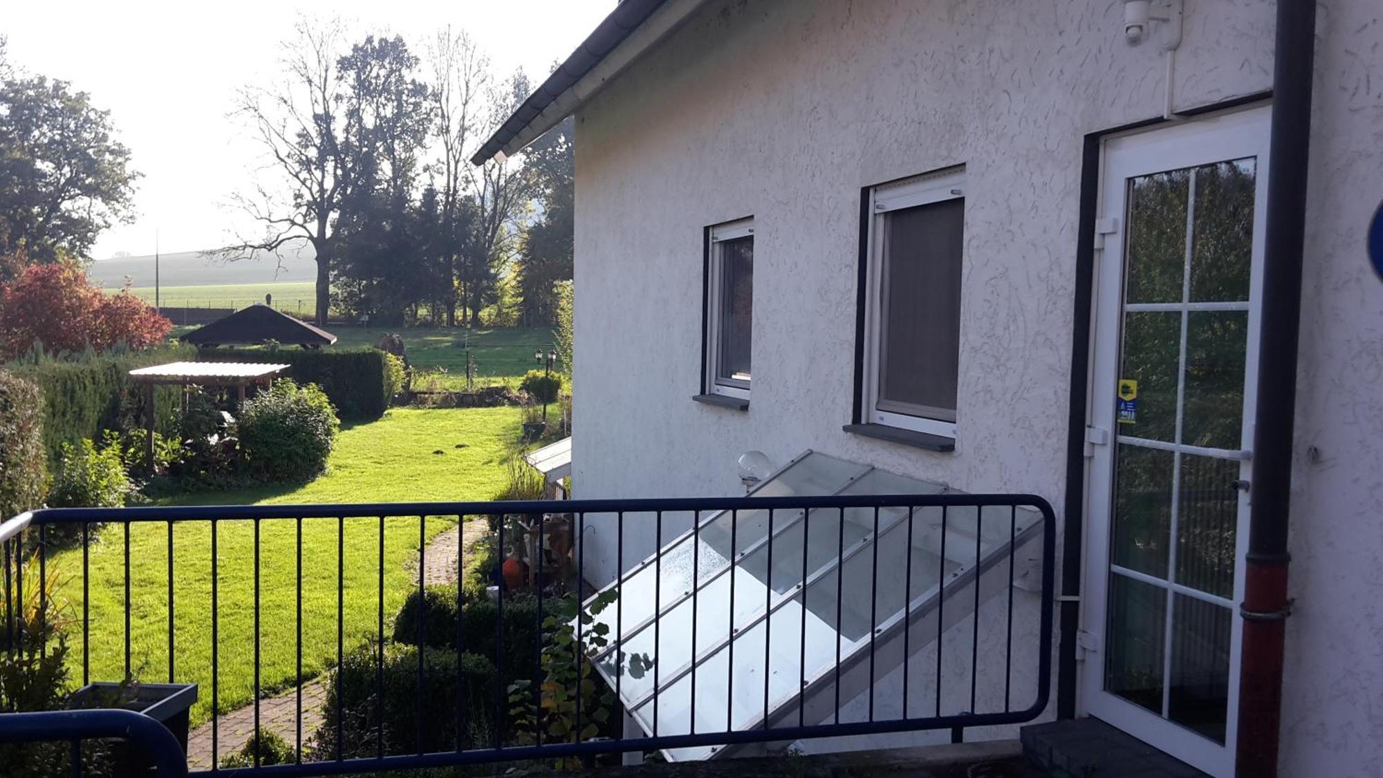 Mw 82m2 Weserbergland An Der Weser 2 Terrassen Waesche Und Endreinigung
